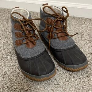 JBU by Jambu Grey Felt Fur-Lined Snow Boots Size 10